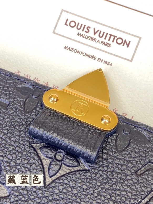 VUITTON LOUIS Wallet Chain Métis On 0111